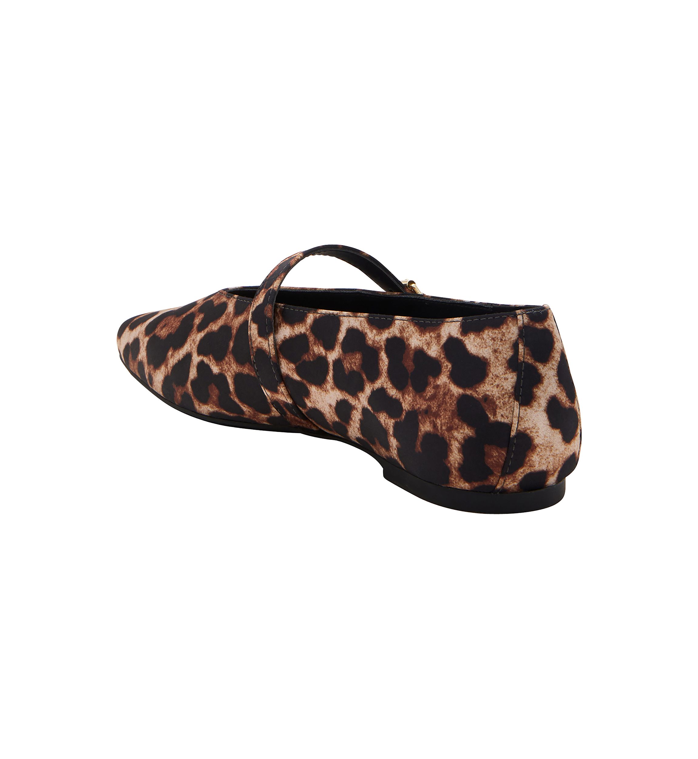 Evie Mary Jane Flats