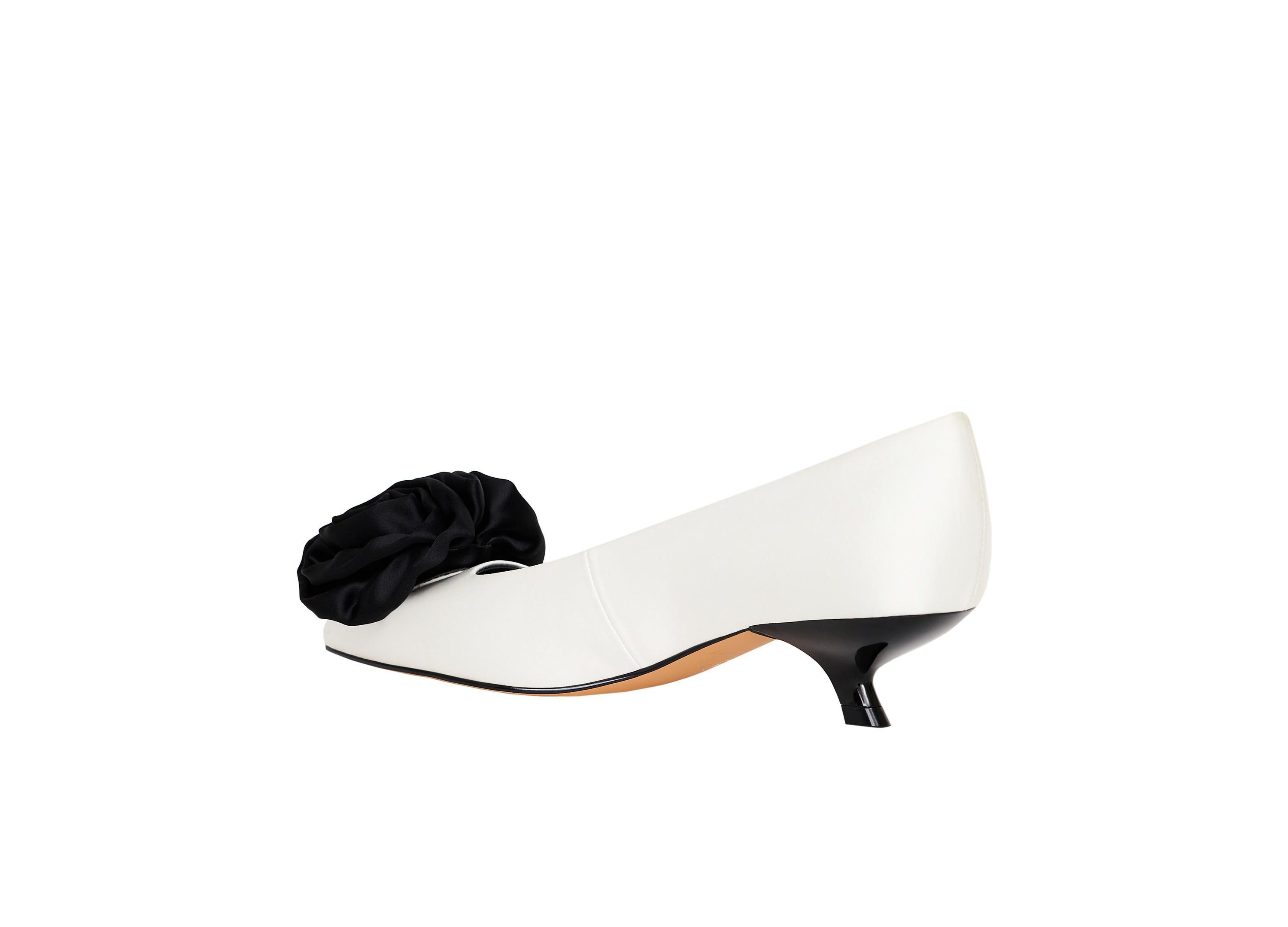 THE MICRO HEEL FLOWER