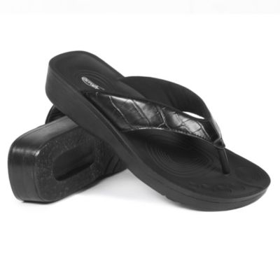 Belk best sale black sandals