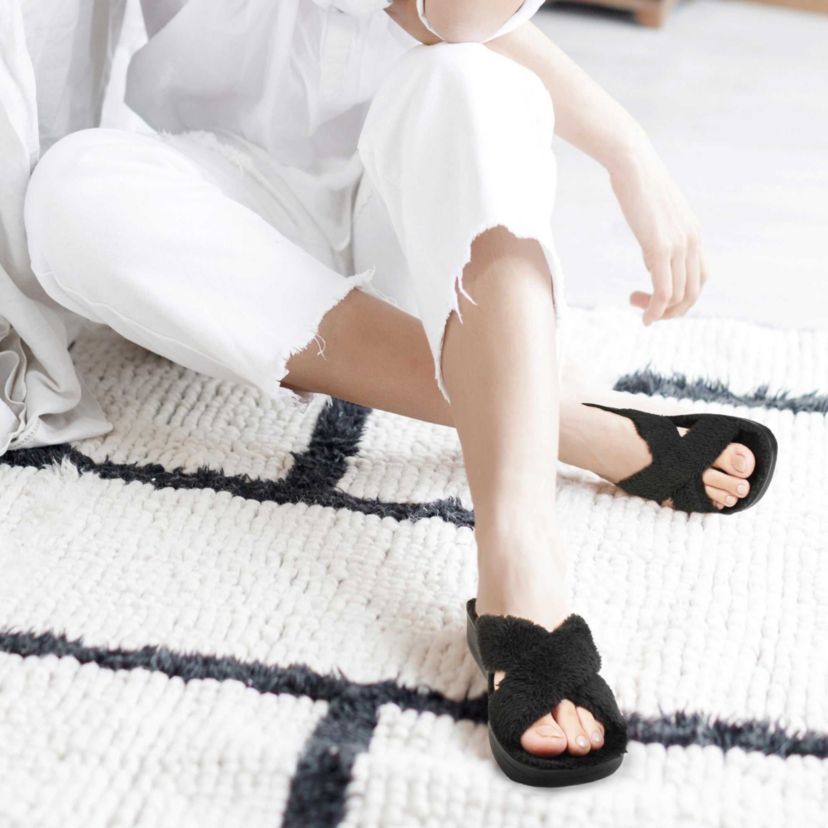 Aerothotic Lola Soft Cozy Womens Slipper