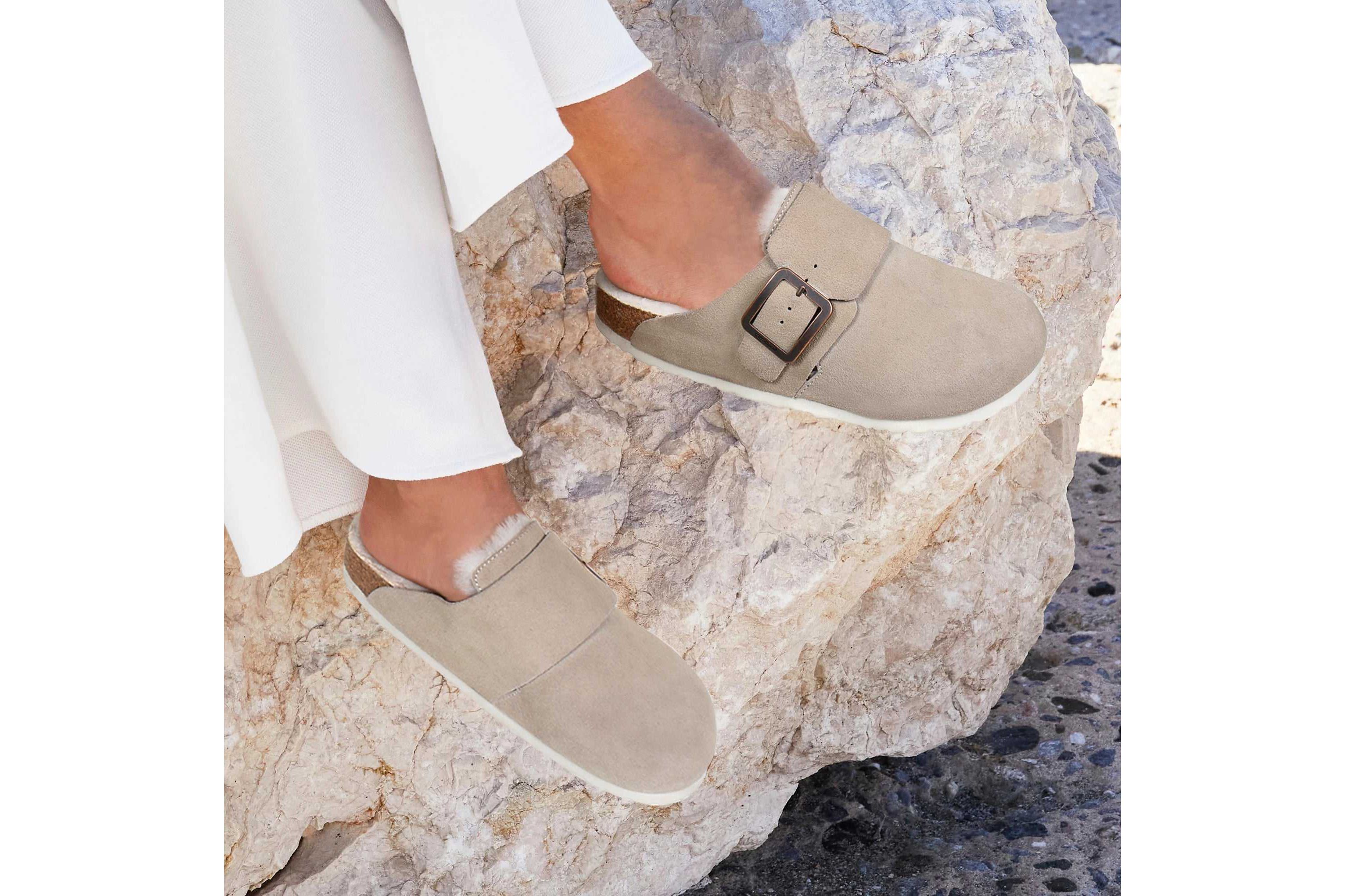 Aerothotic - Atlas Fur Genuine Leather Fur Lined Clogs for Women with Arch Support