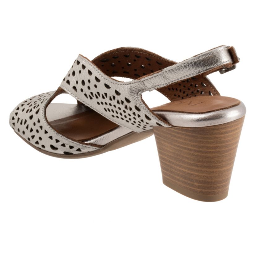 Caroline Sandal