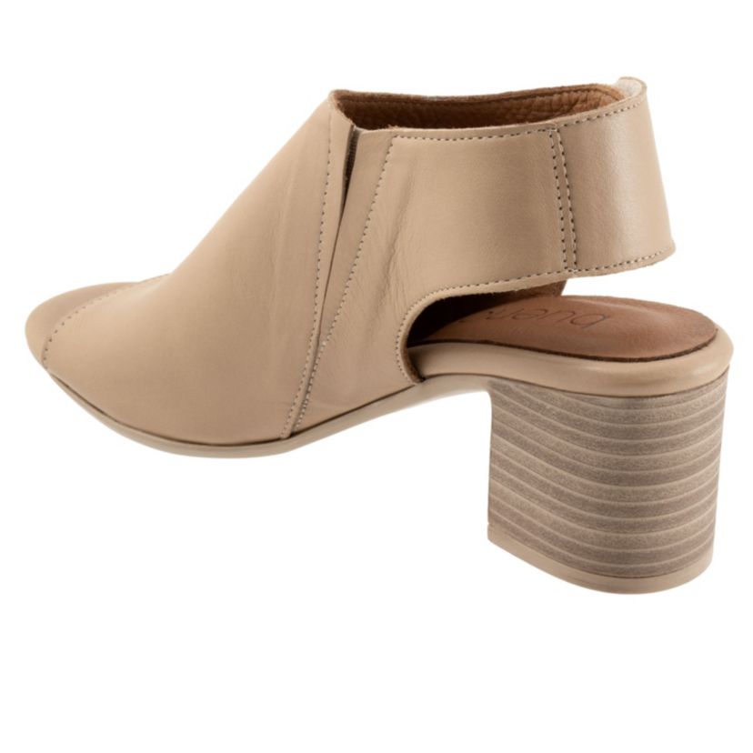 Rachel Sandal