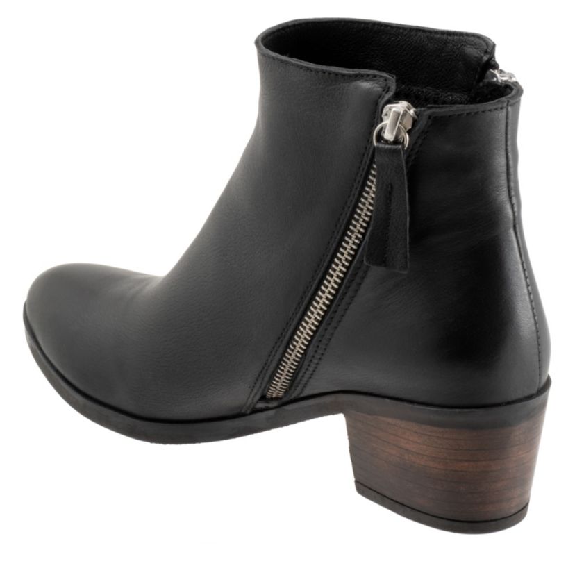 Camila Boot