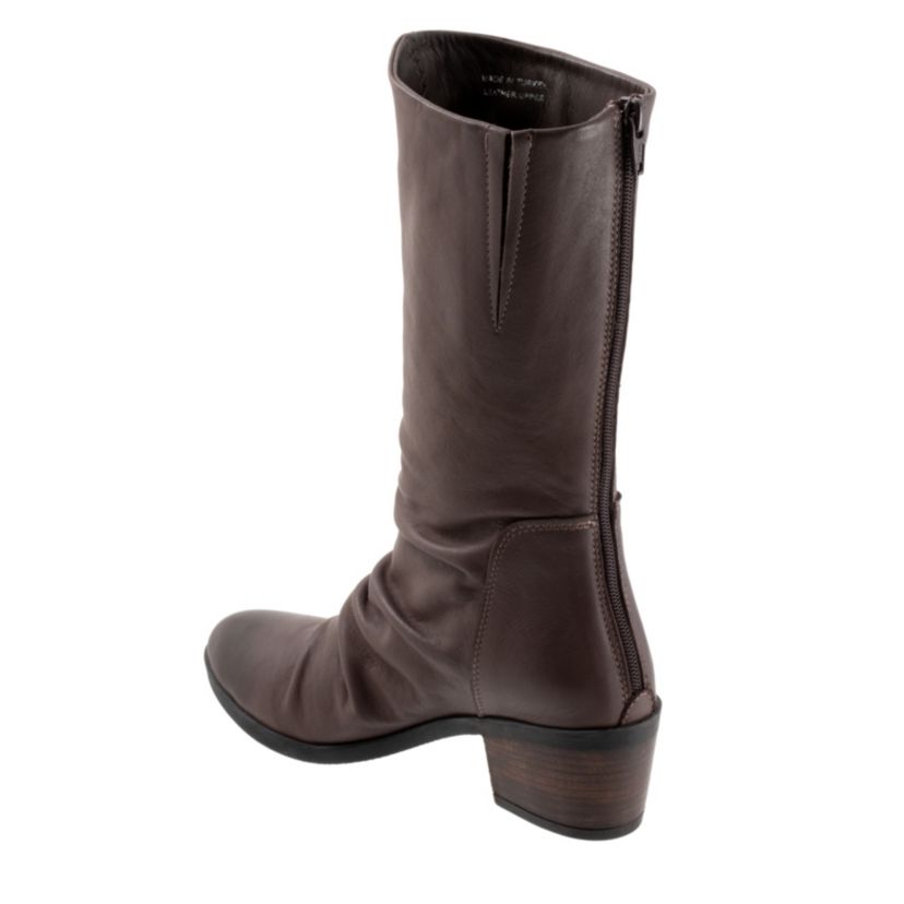 Celia Boot