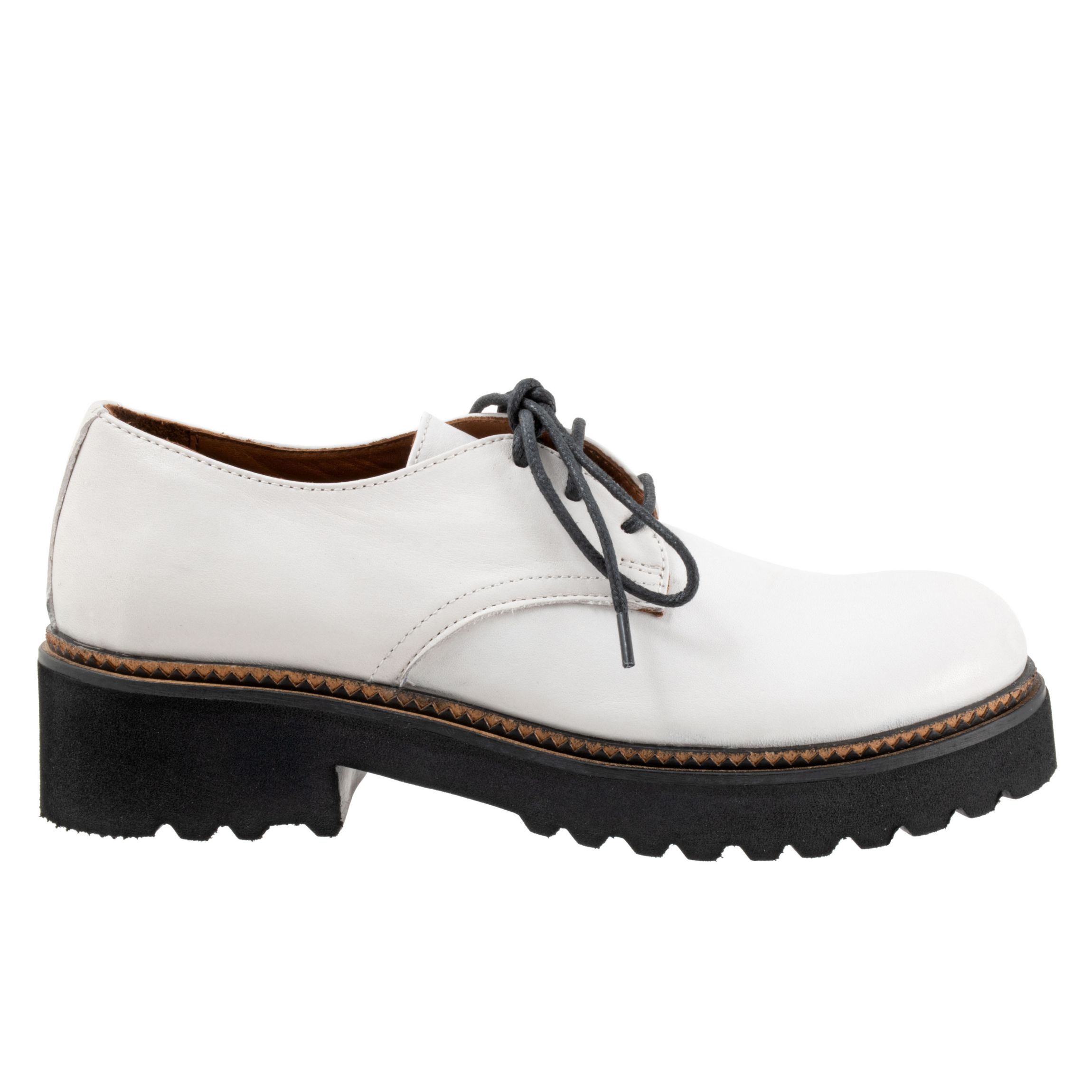 Andi Flat