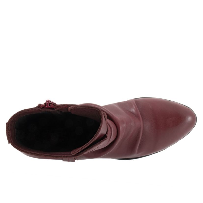  Colbie Boots