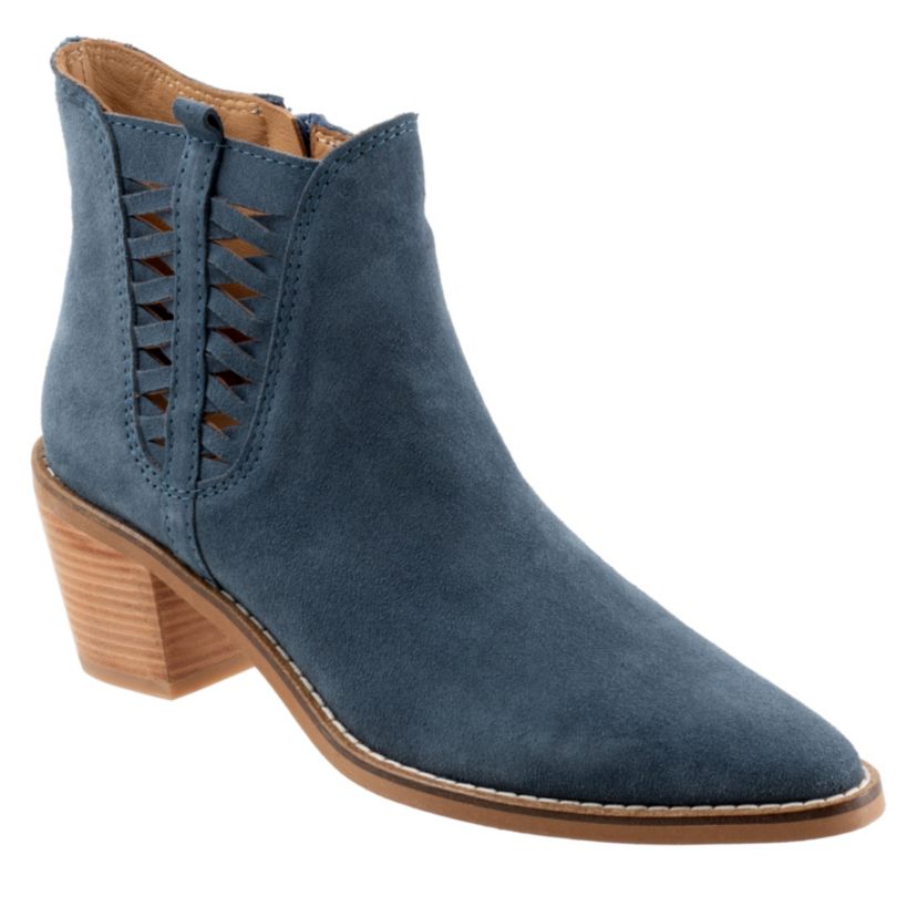 Veronika Boots