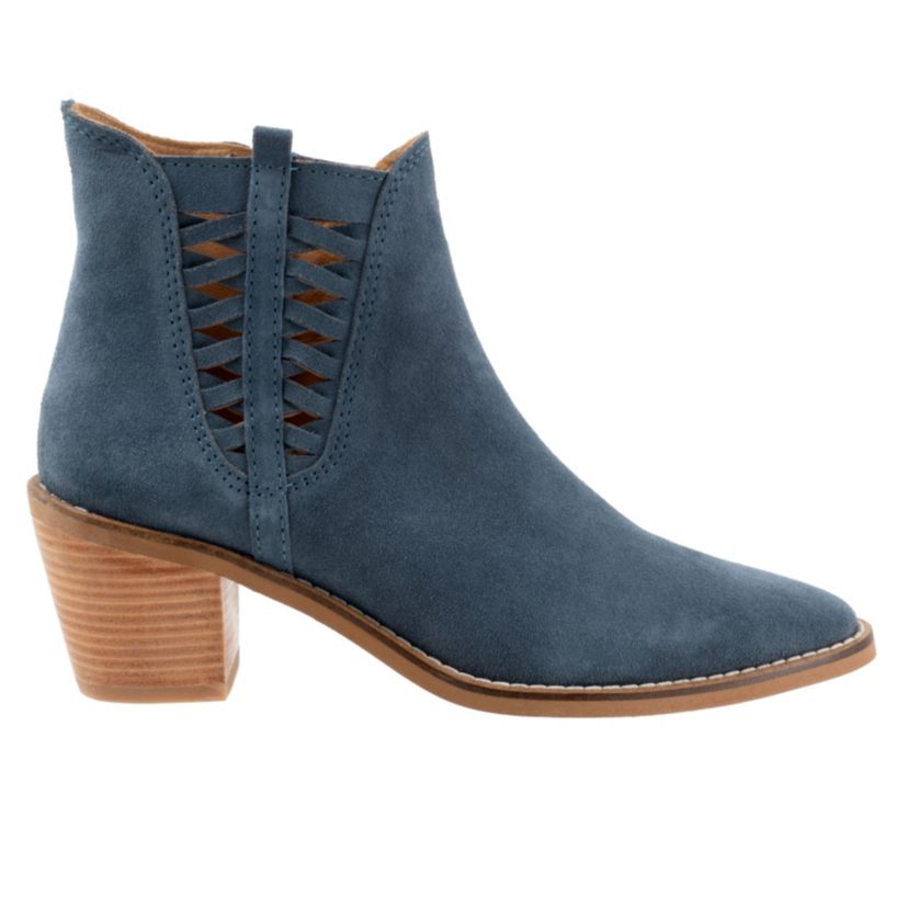 Veronika Boots