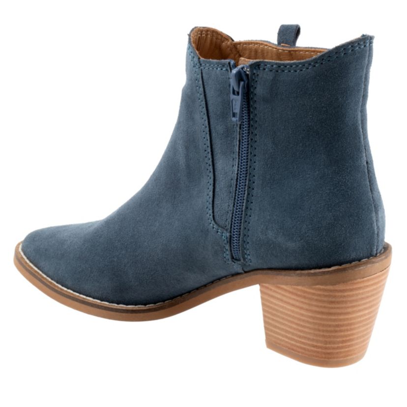 Veronika Boots