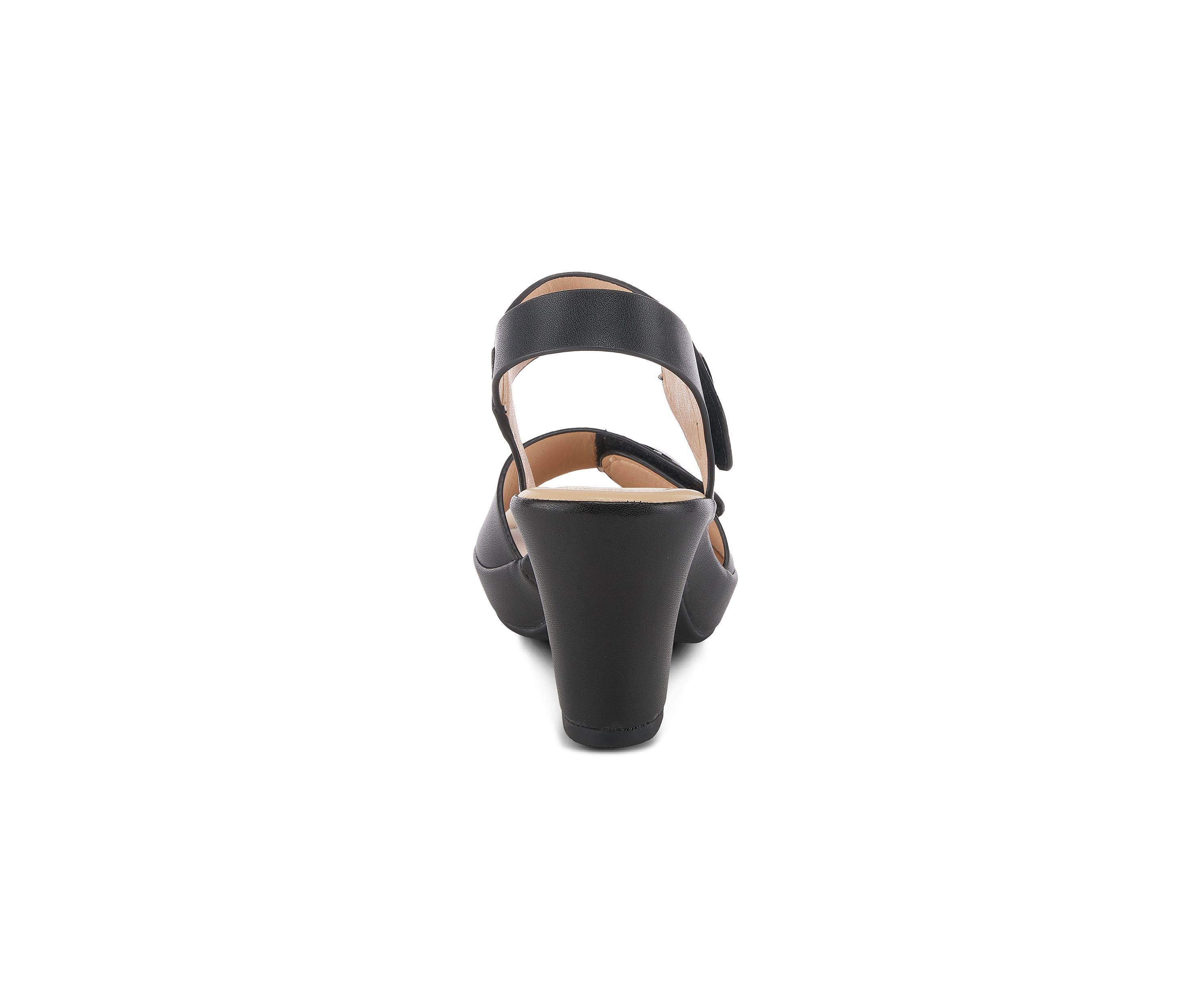 Della Sandals