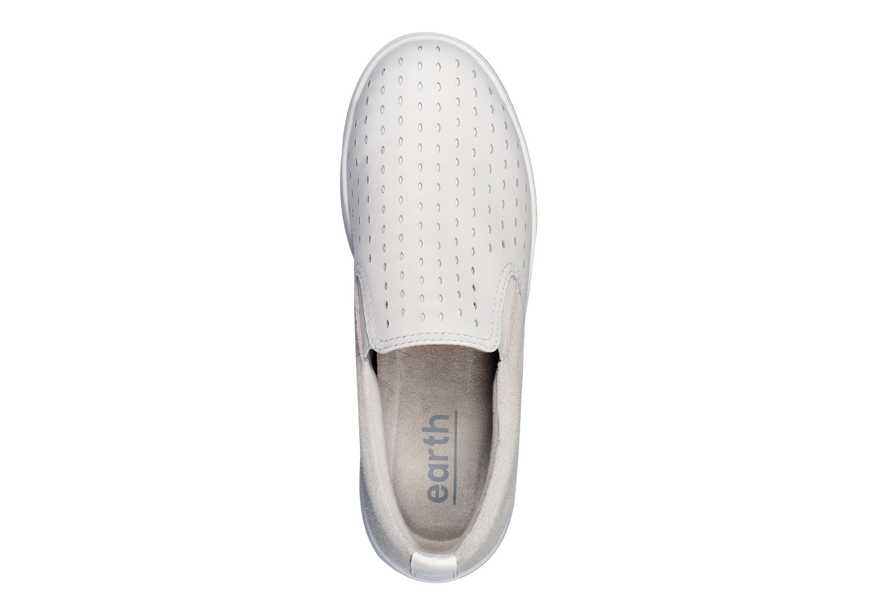 Nel Laser Cut Round Toe Casual Slip-on Sneakers