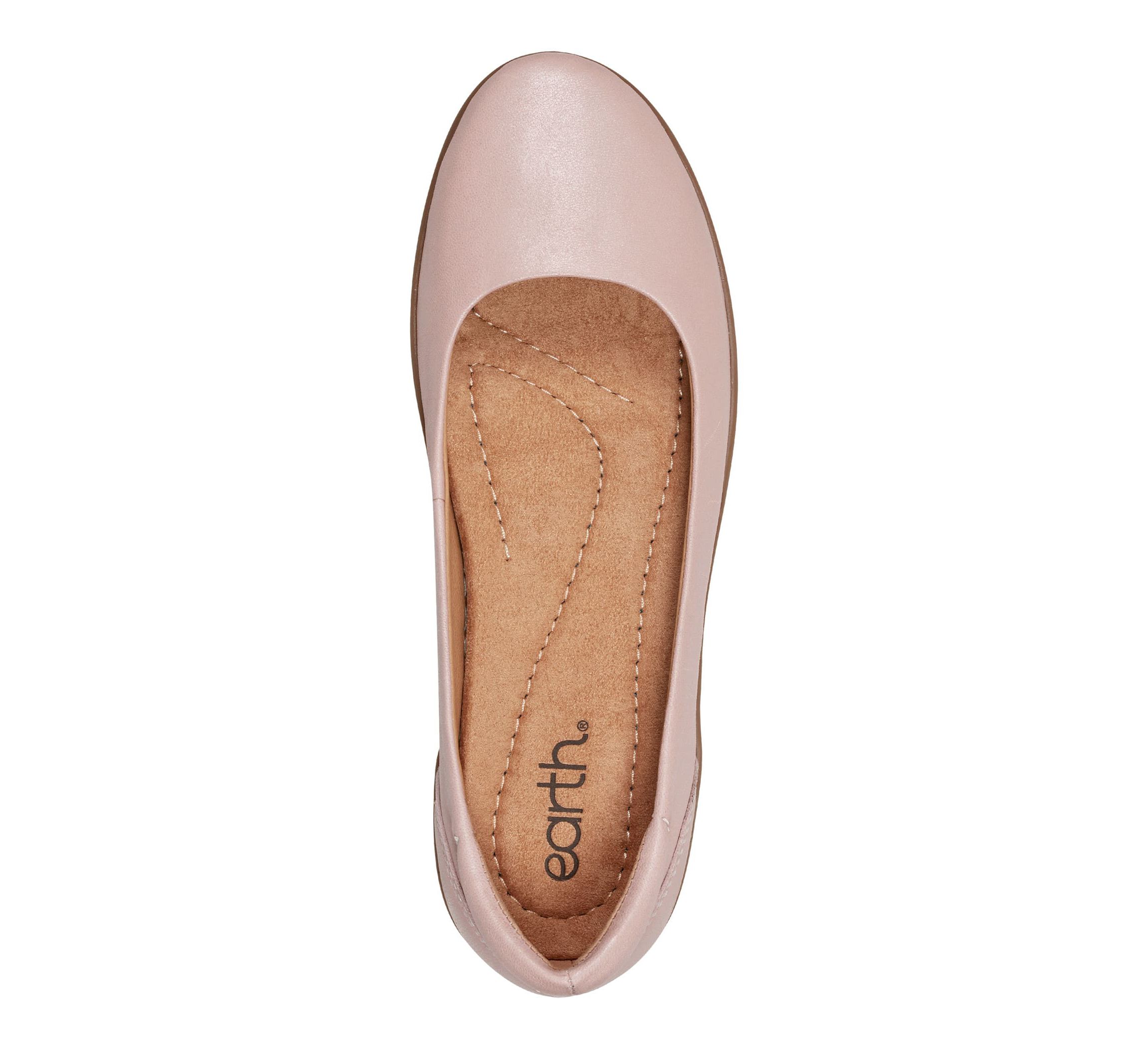 Landen Round Toe Slip On Casual Flats