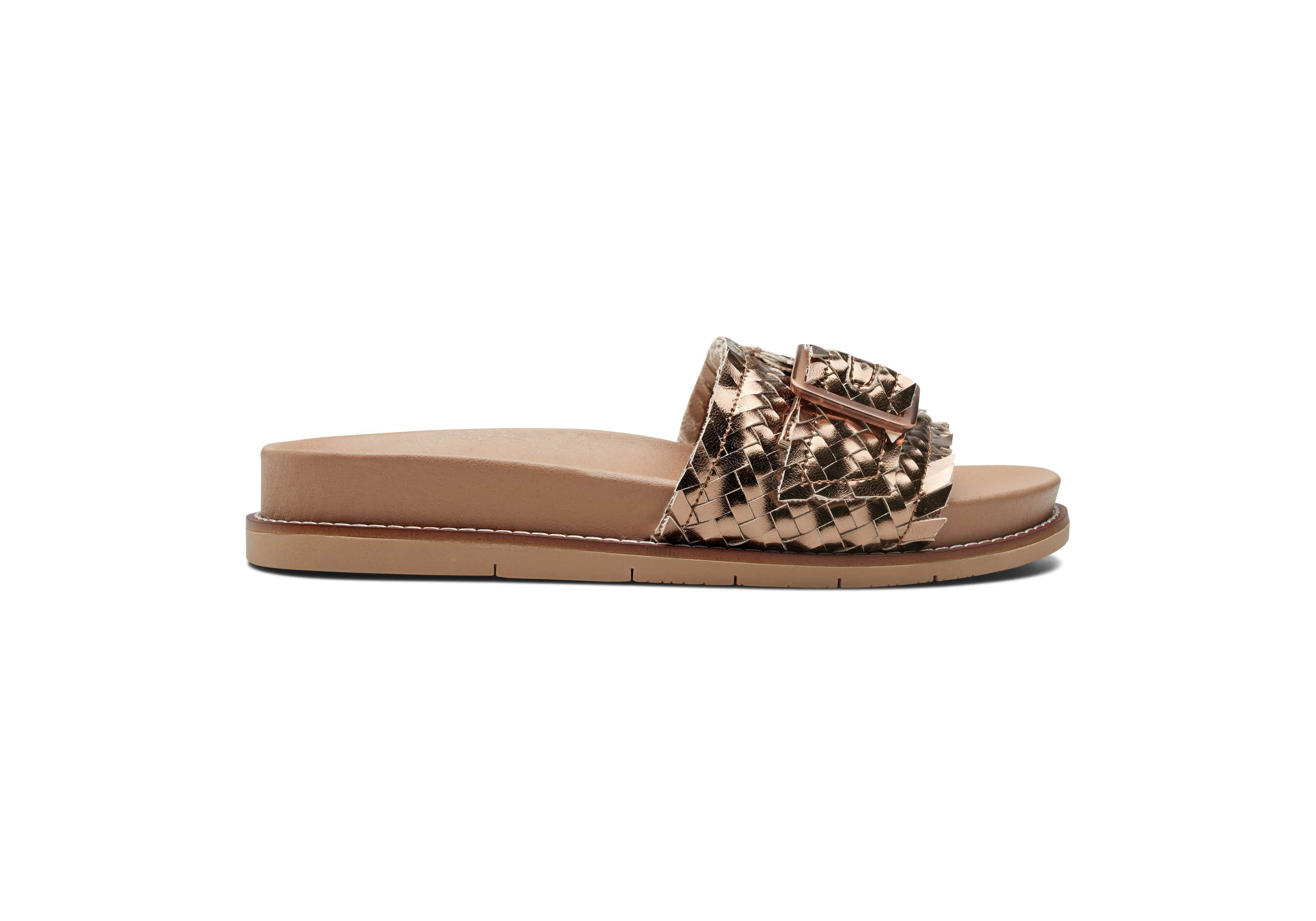 Fontane Round Toe Casual Slip-on Flat Sandals
