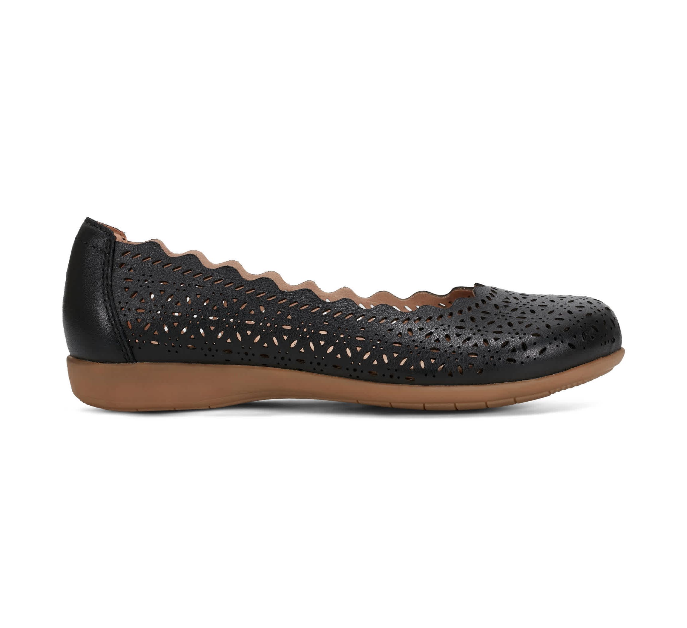 Bria Round Toe Casual Slip-on Ballet Flats