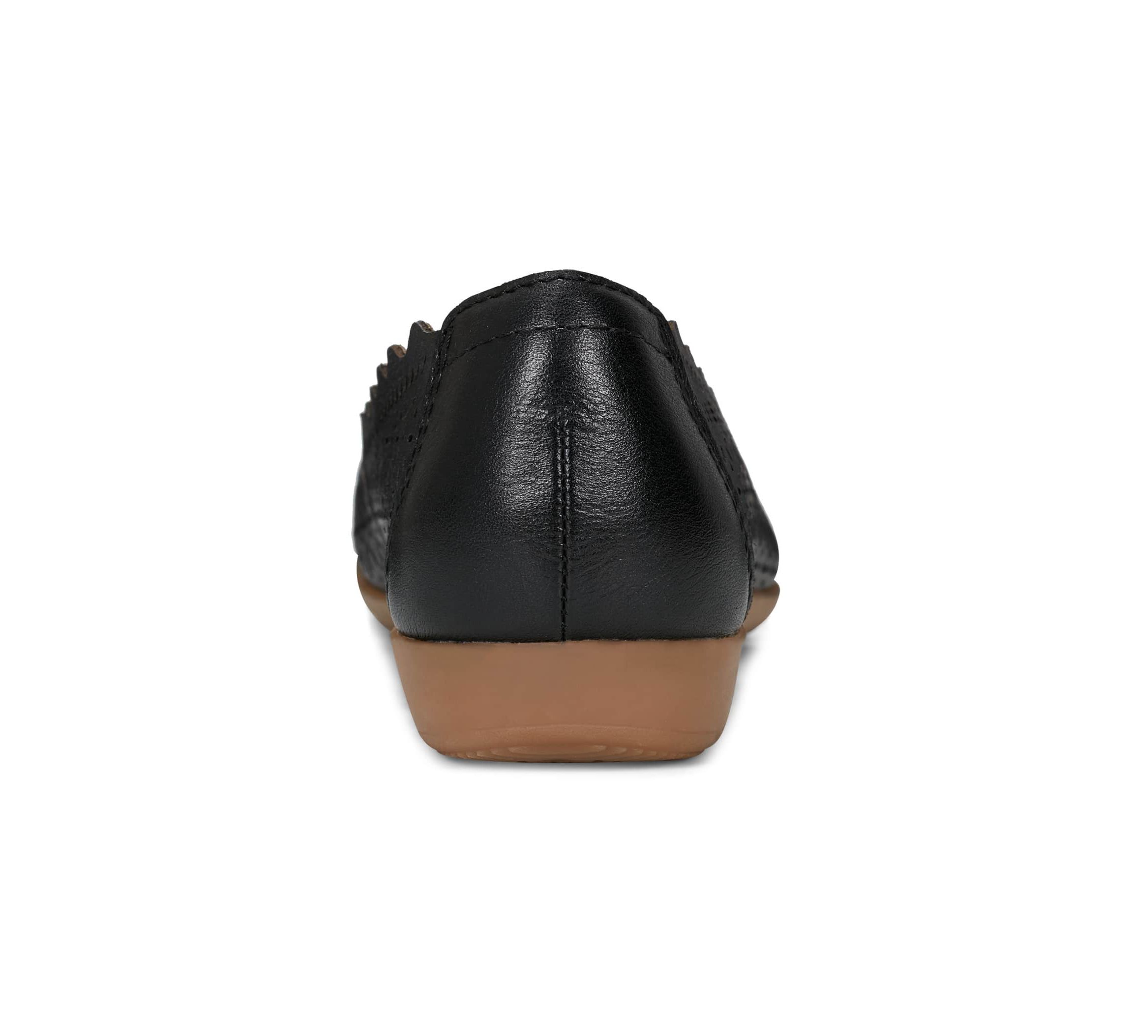 Bria Round Toe Casual Slip-on Ballet Flats