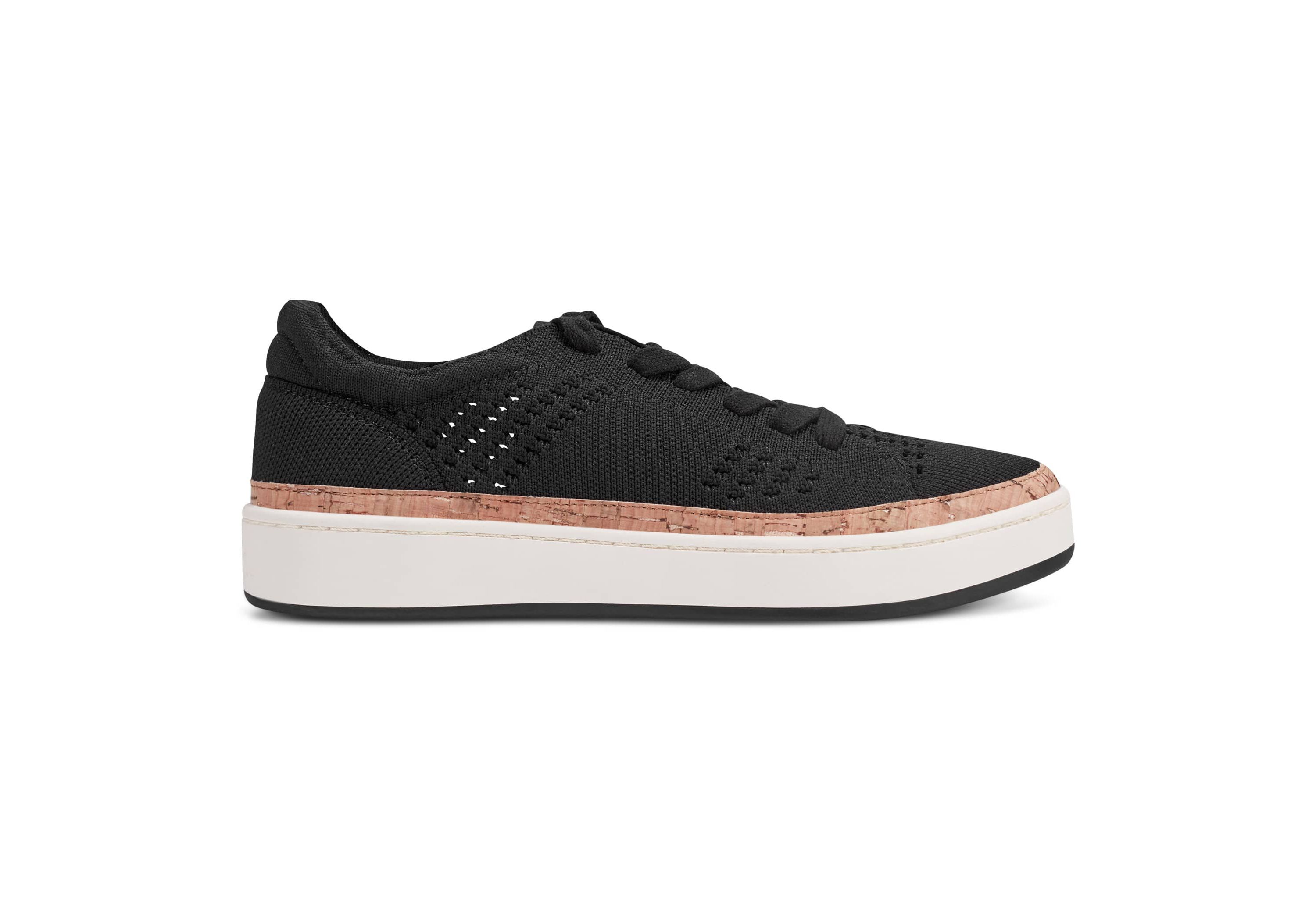 Knight Round Toe Lace-up Casual Sneakers