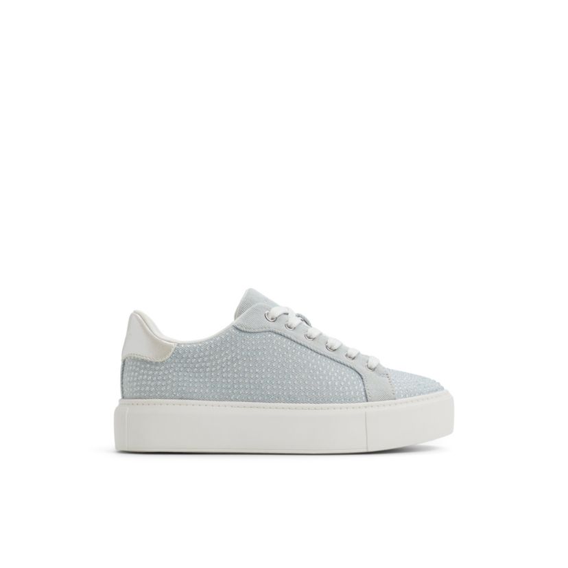 Clovver Low Top Sneaker