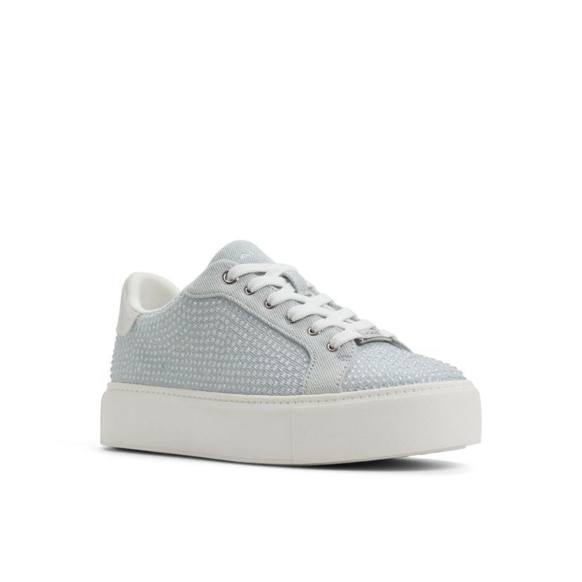 Clovver Low Top Sneaker