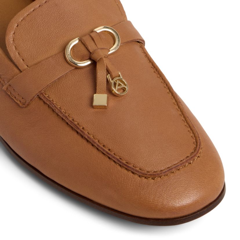 Ybilide Loafers