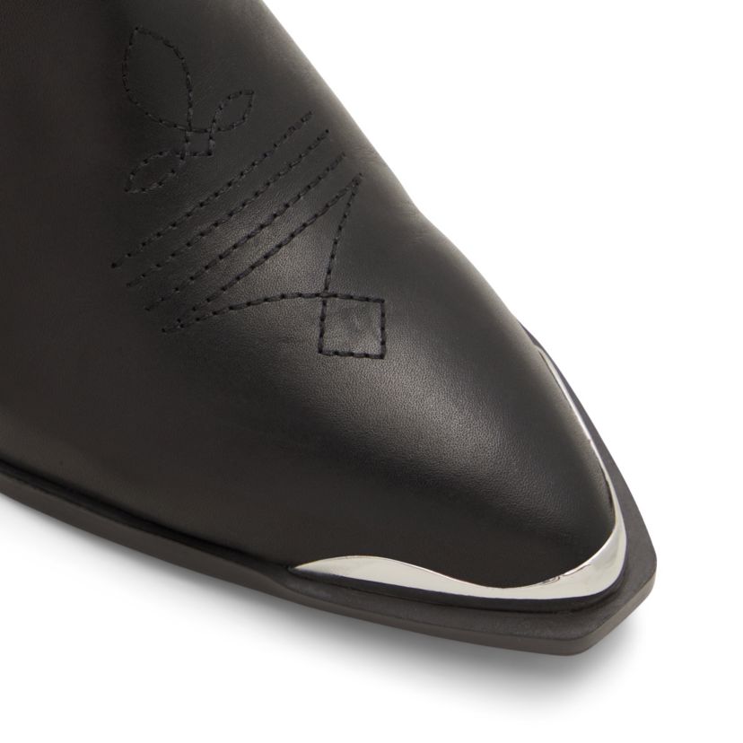 Valley Ankle Boots