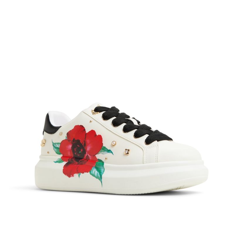 Lovekiss Low Top Sneaker