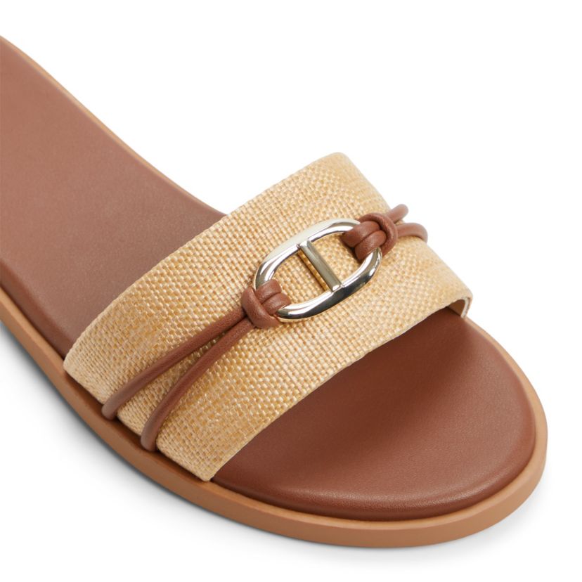 Vasia Flat Sandals