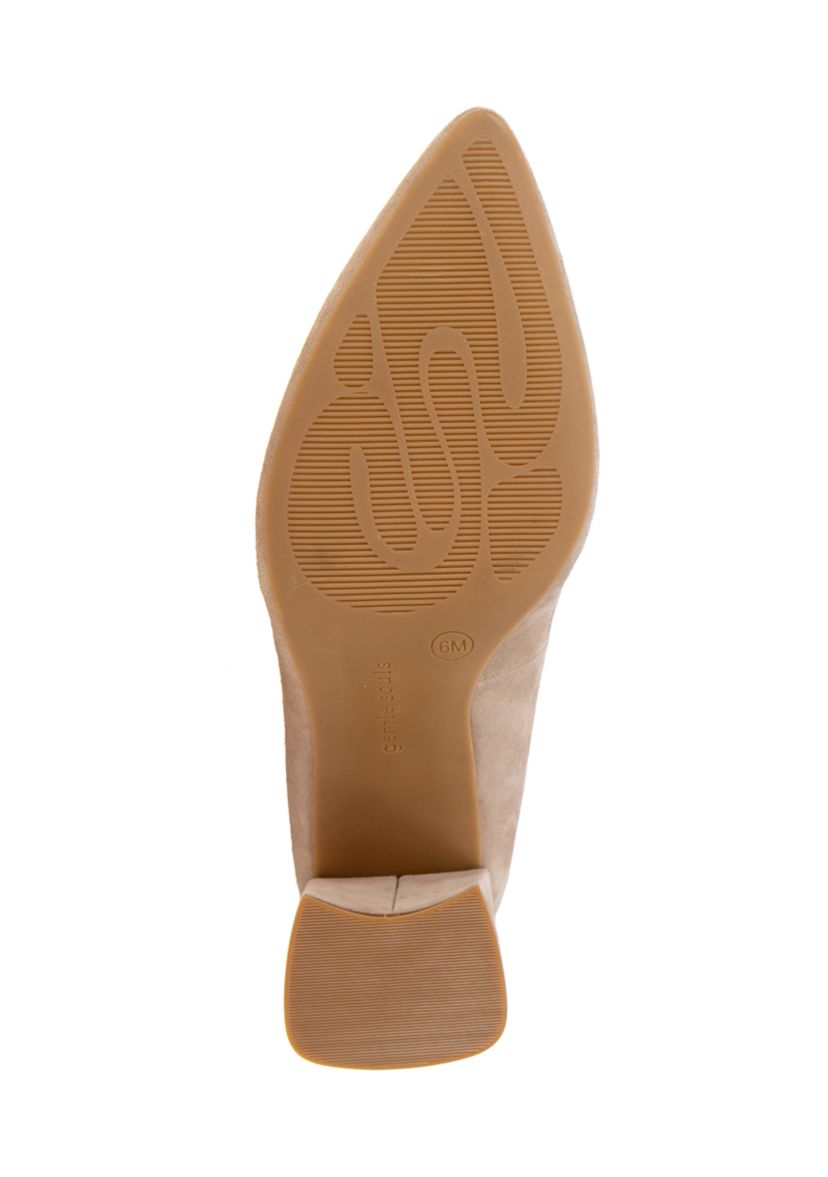 Dionne Pumps