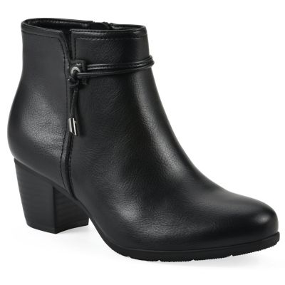 Cliffs by White Mountain Women's Angelo Shootie, Black, 11M