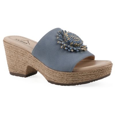 Cliffs by White Mountain Women's Birkley Wedge Sandal, 11M