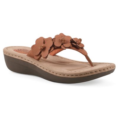 Cliffs by White Mountain Women's Cassilia Floral Mini Wedge Sandal - Wide Width, Peach, 10W