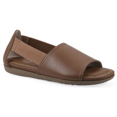 Cliffs by White Mountain Women's Frankson Open Toe Sandal, Tan, 7M