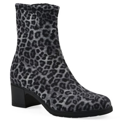 Cliffs by White Mountain Women's Huda Block Heel Bootie, Grey, 8.5M