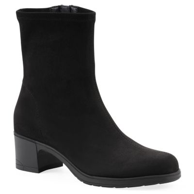 Cliffs by White Mountain Women's Huda Block Heel Bootie, Black, 8M