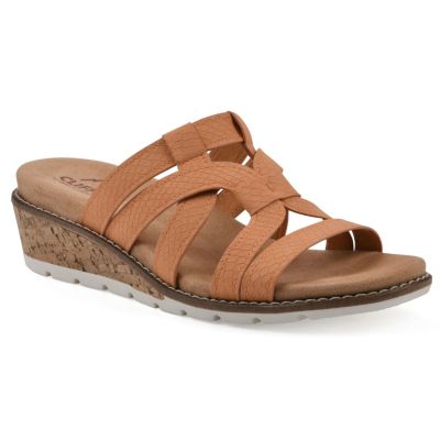Cliffs by White Mountain Women's Tinisha Wedge Sandal, Peach, 9M