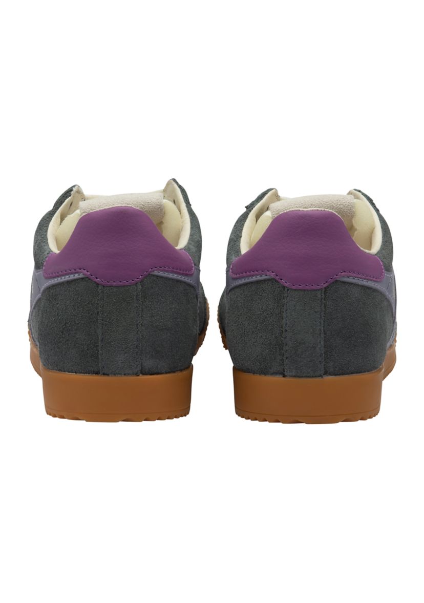 Elan Sneakers
