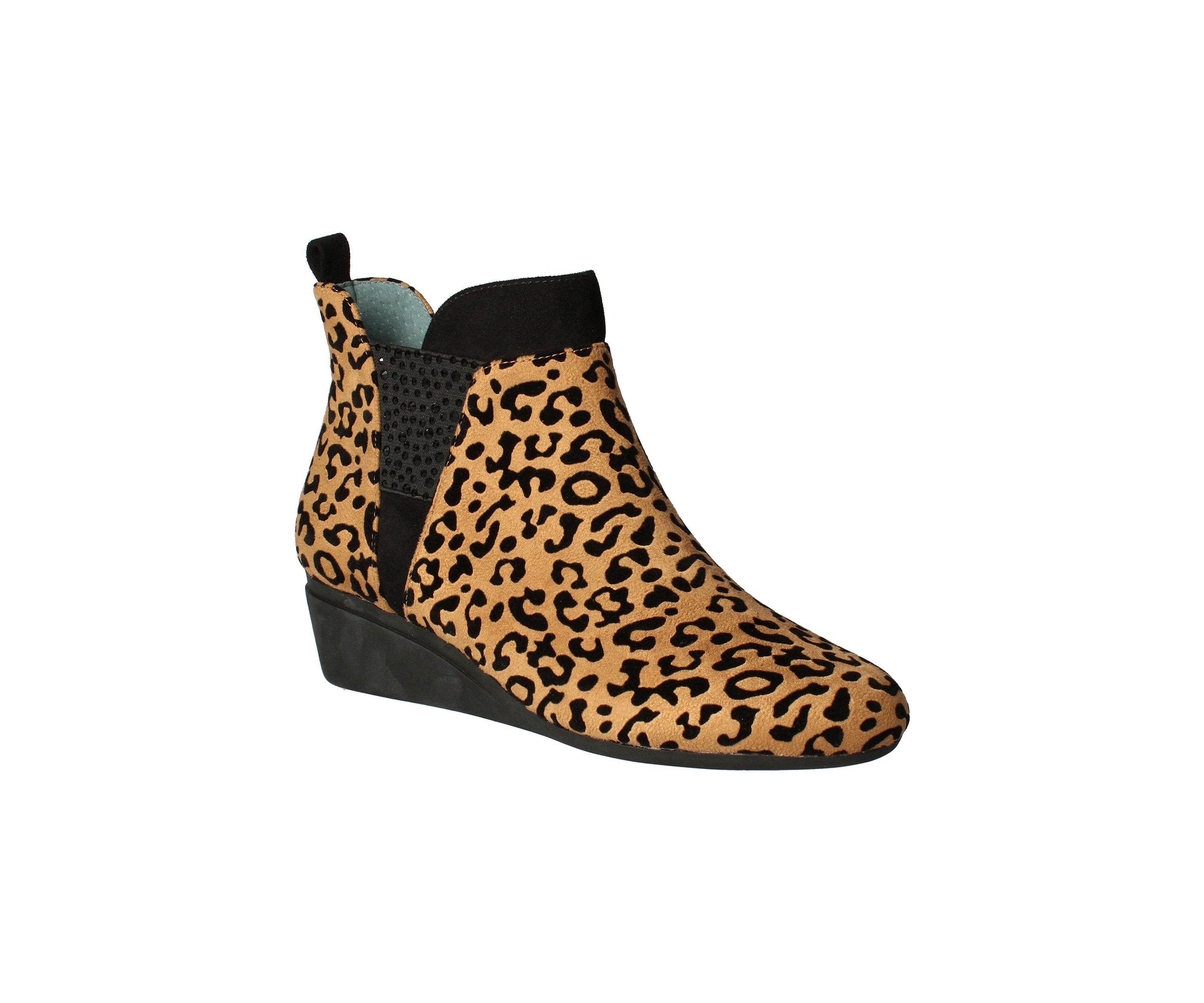Hemalia Booties