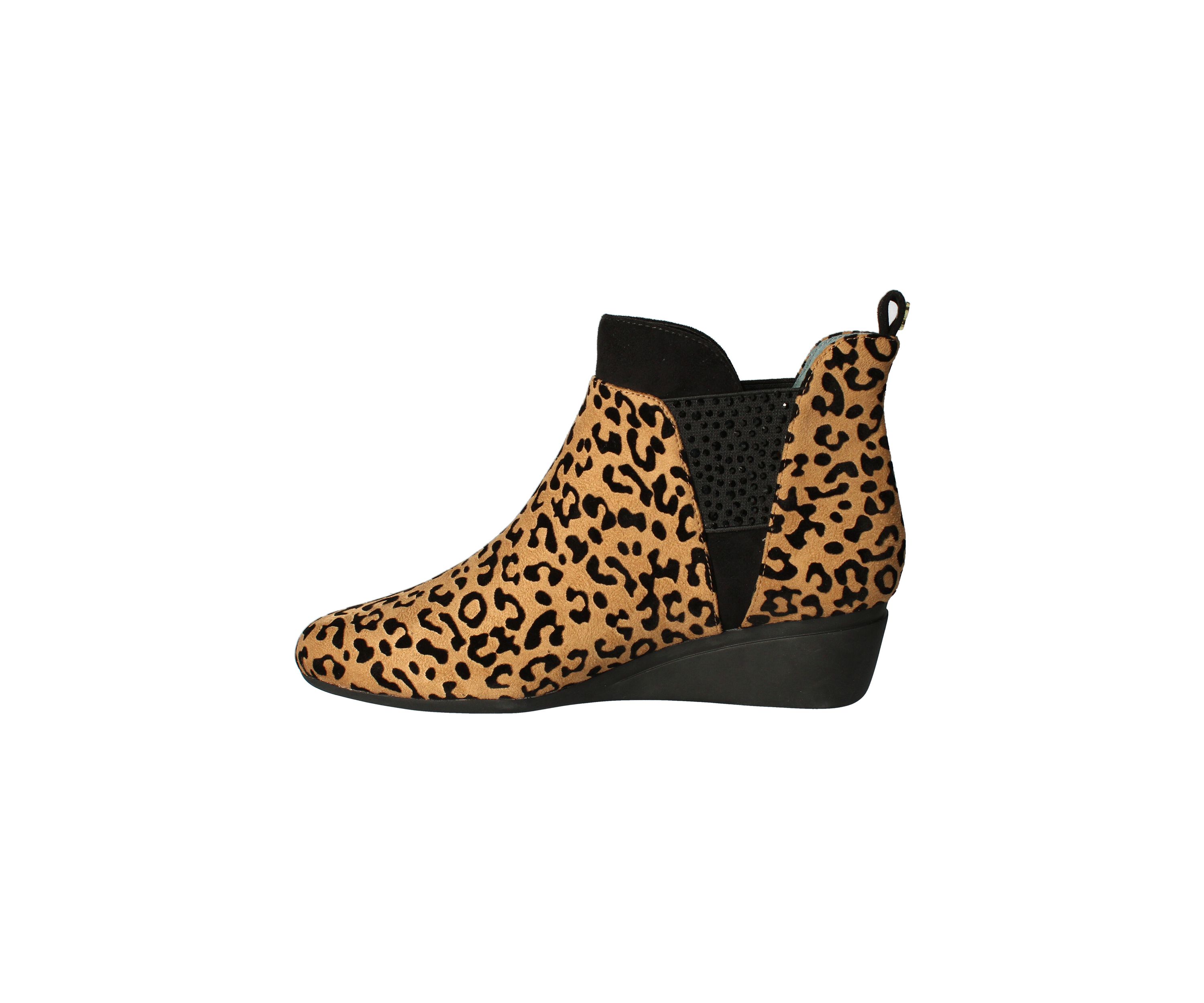 Hemalia Booties
