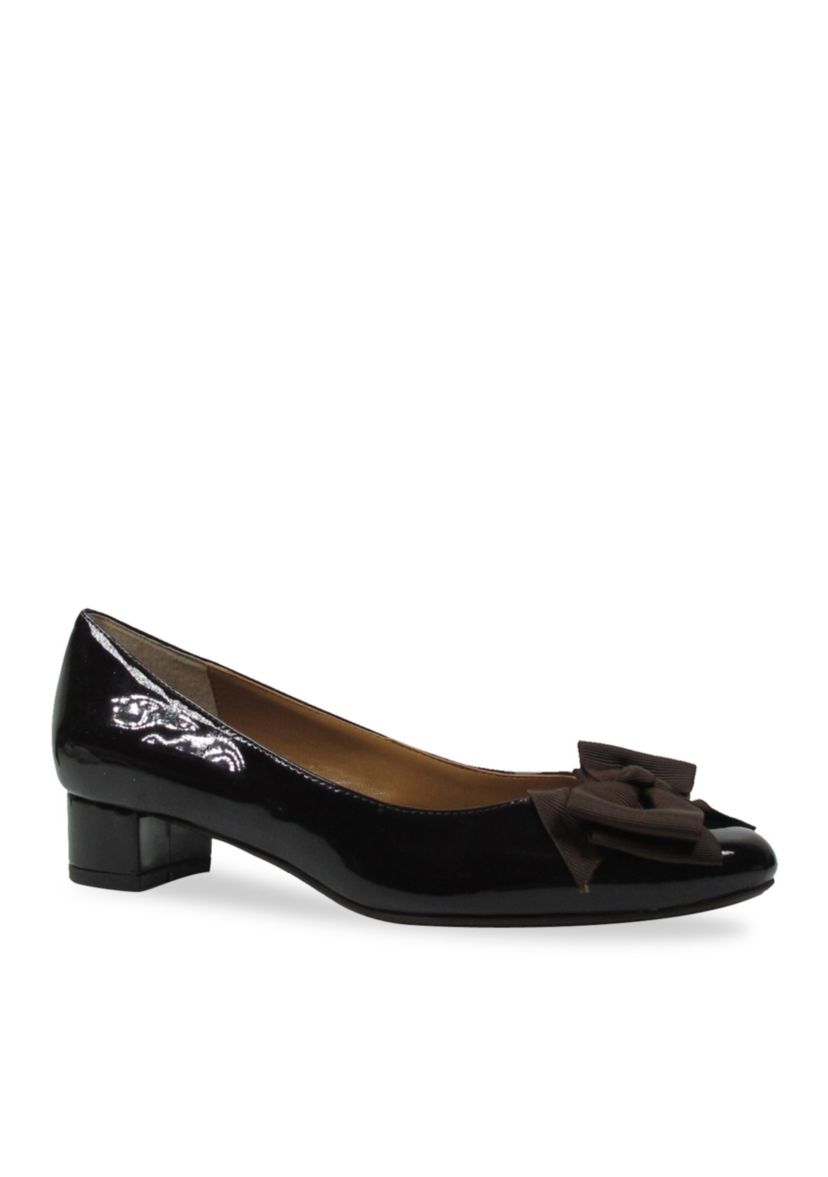 Cameo Pumps