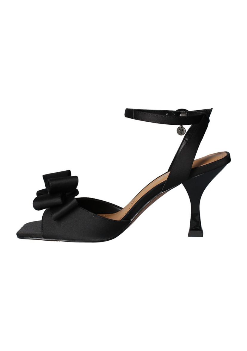Nishia Sandals