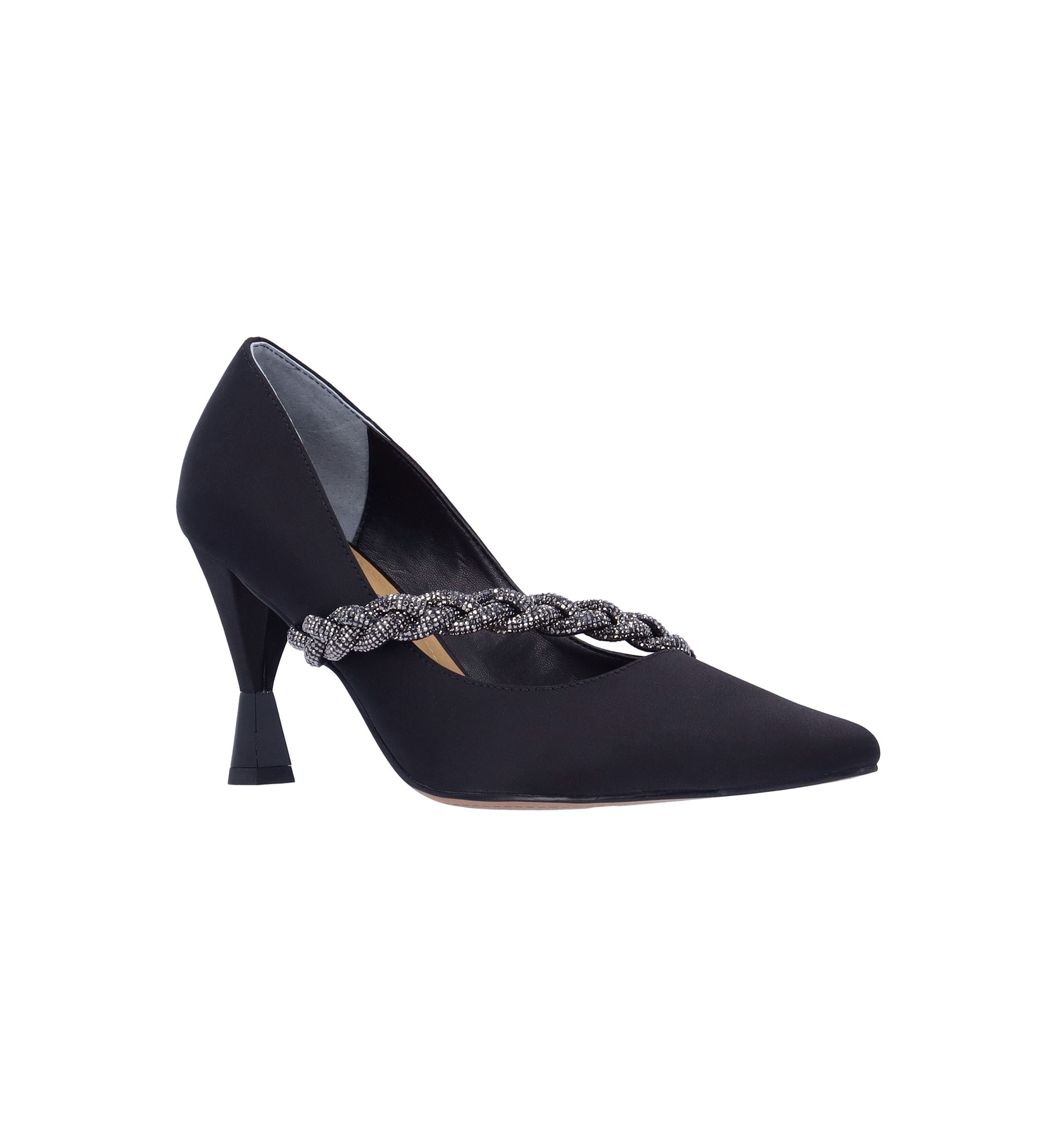Nyomee Heels