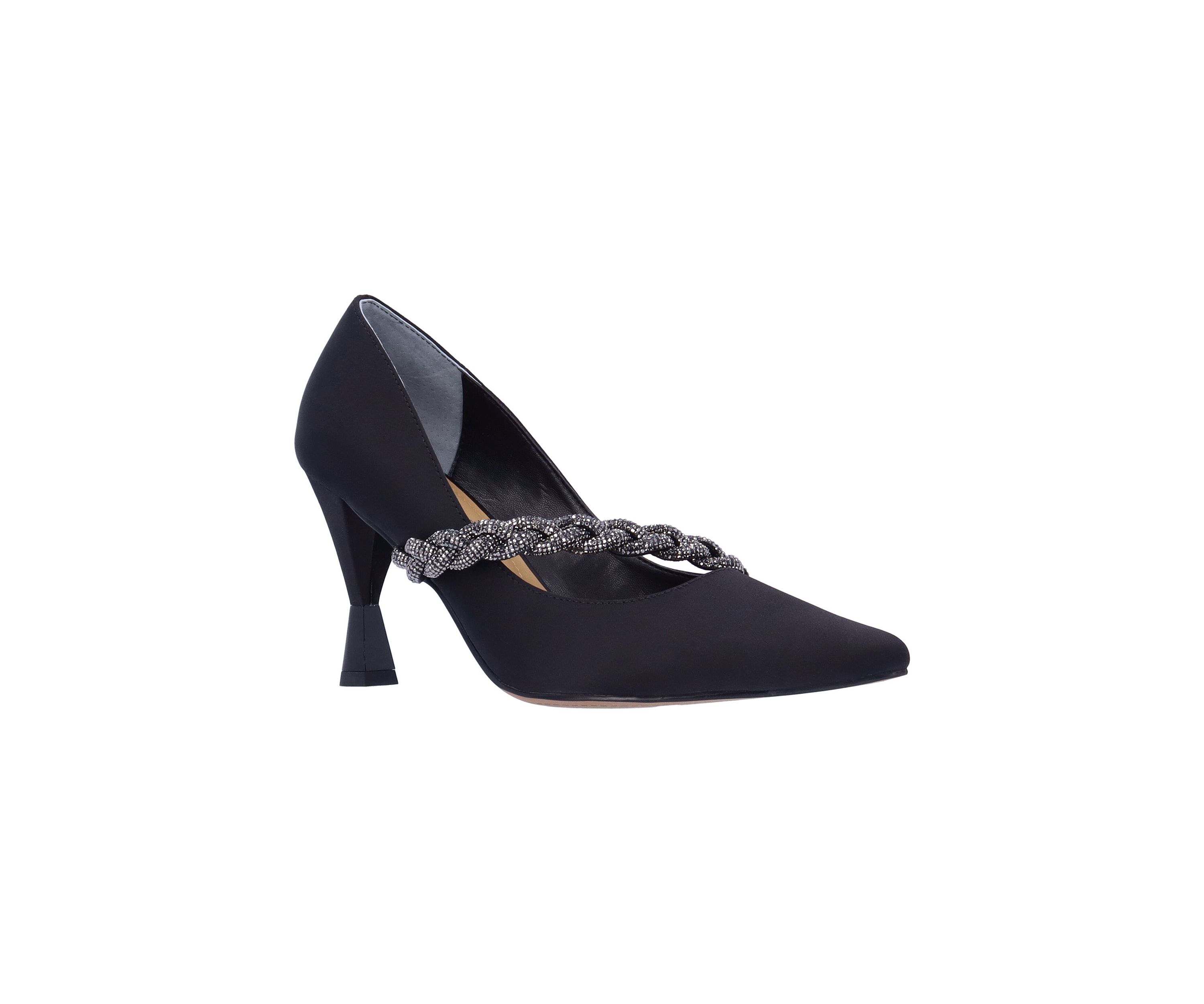 Nyomee Heels
