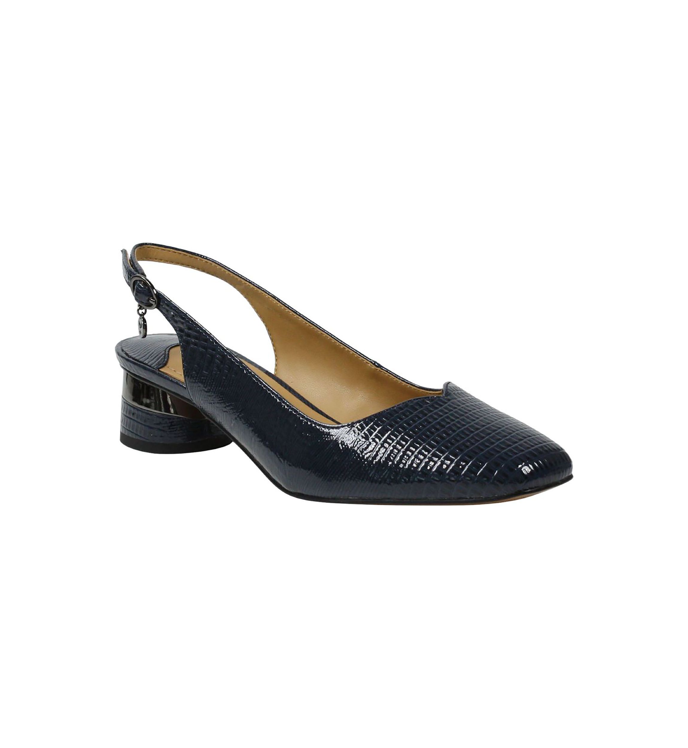 Taveta Pumps