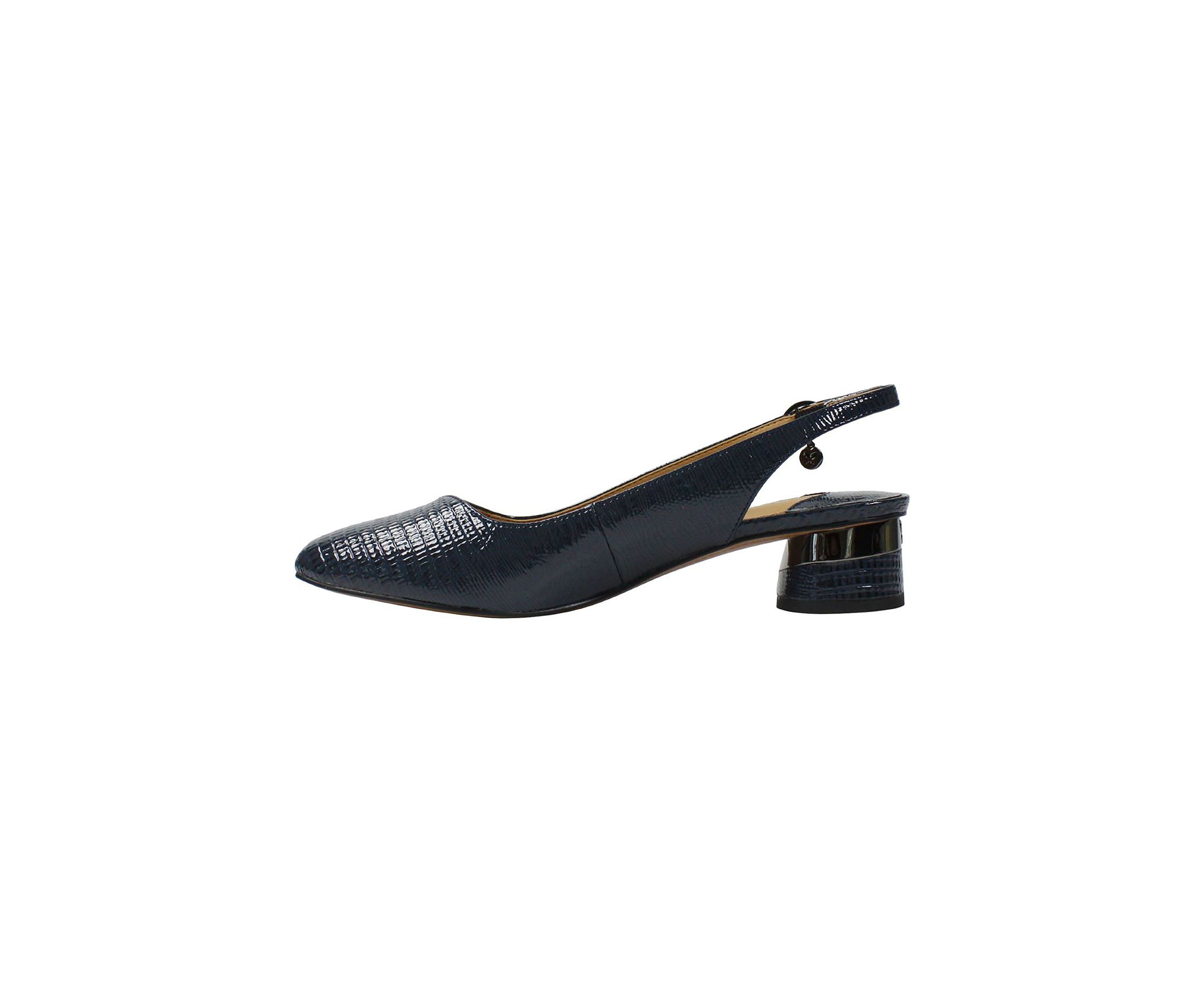 Taveta Pumps