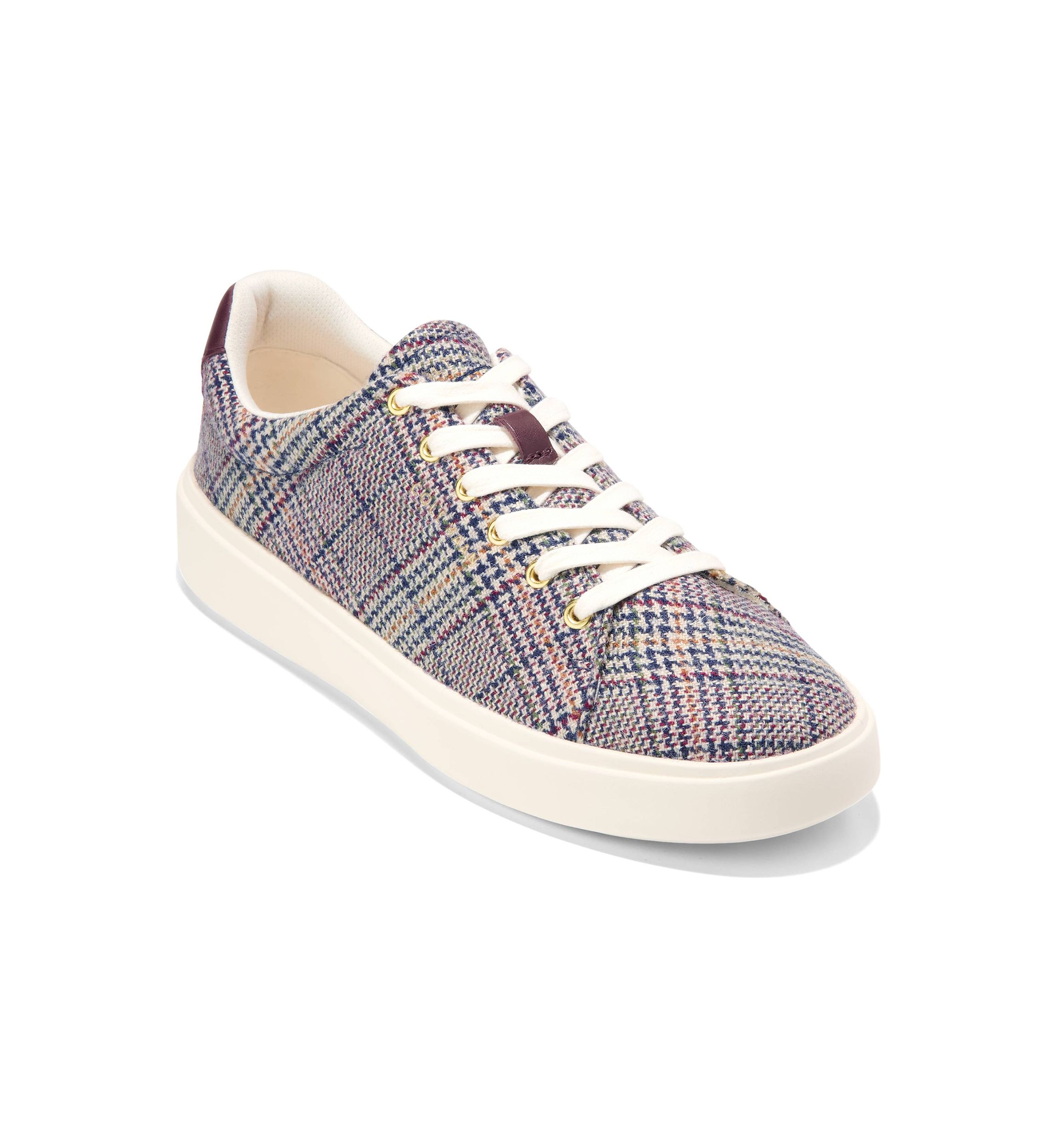 Grand Crosscourt Traveler Sneakers