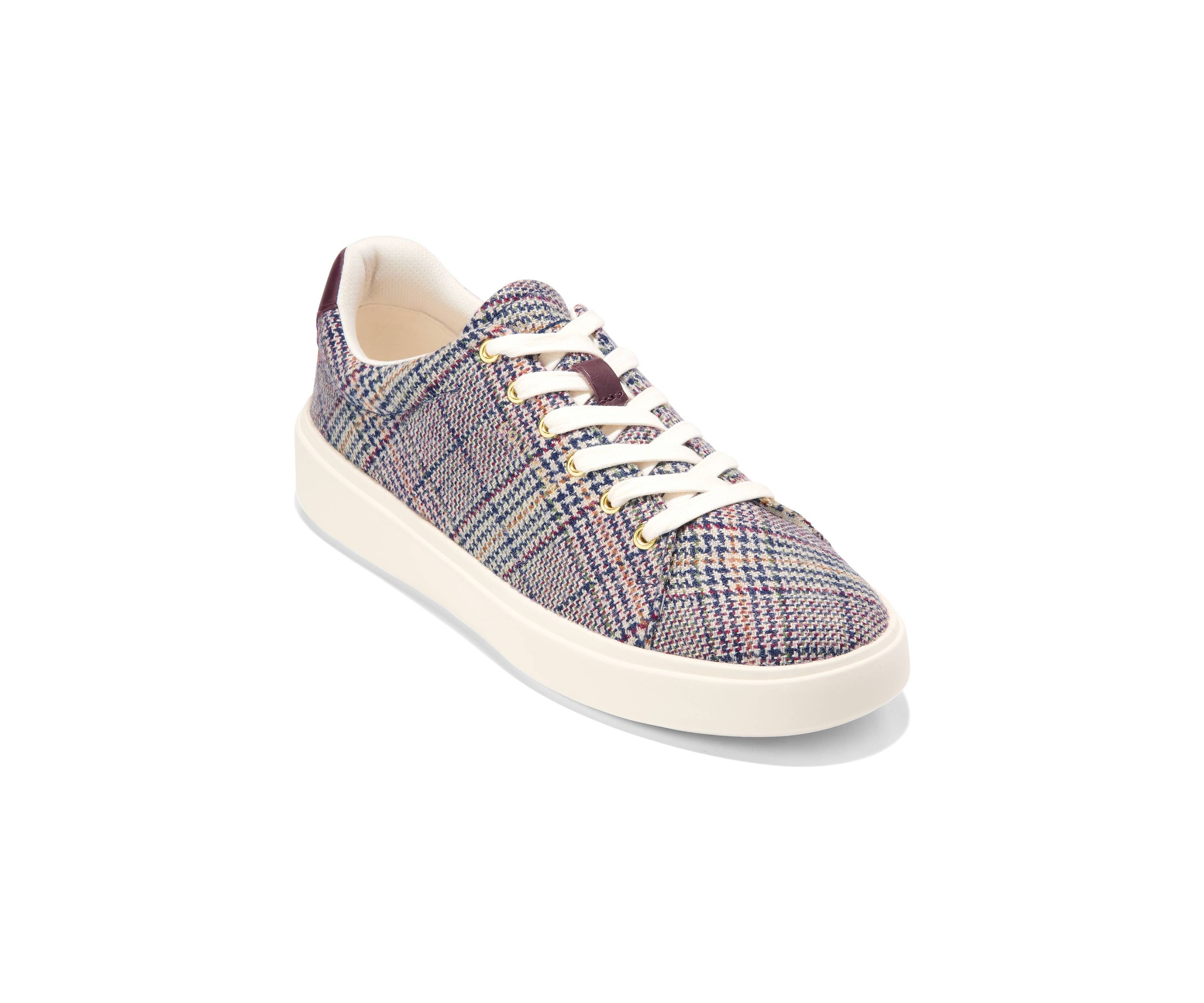 Grand Crosscourt Traveler Sneakers