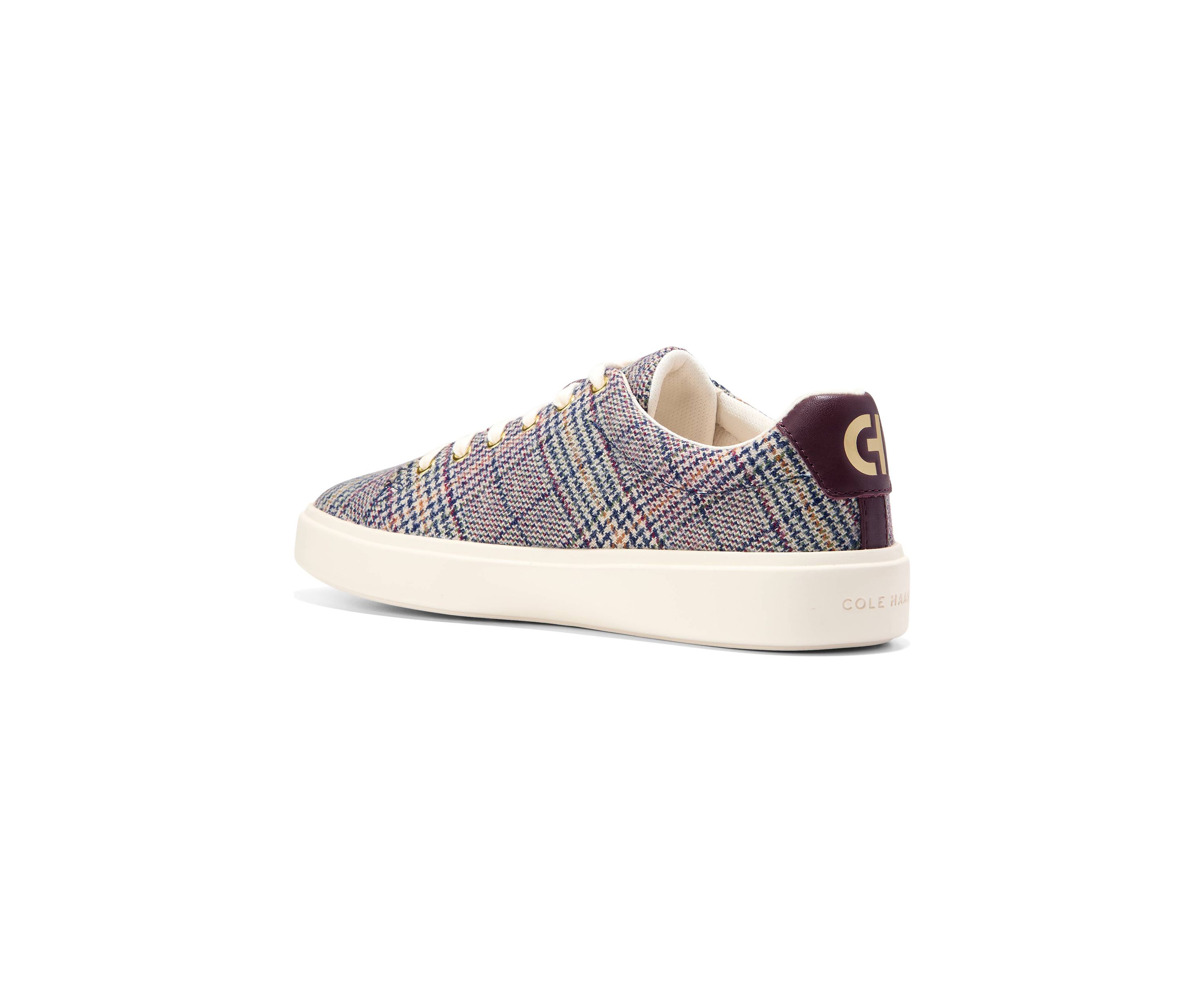 Grand Crosscourt Traveler Sneakers