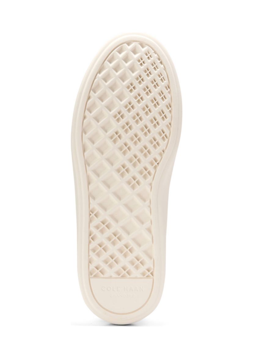 Grand Crosscourt Traveler Sneakers