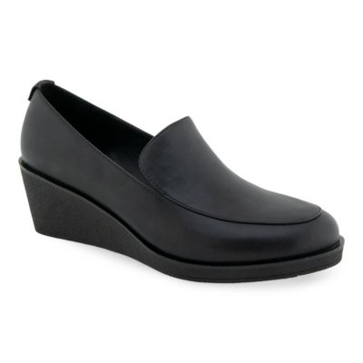 AEROSOLES Women's Basil Wedge Heel Loafer, Black, 9W