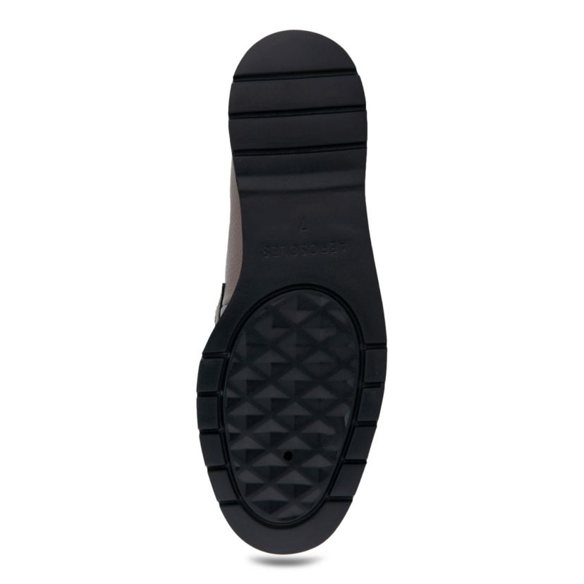 Beckett Loafer Flat